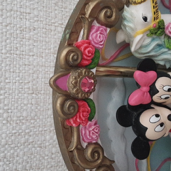 DISNEY MICKEY MOUSE & MINNIE 3 D WEDDING MUSICAL PLATE...VINTAGE - Picture 5 of 11